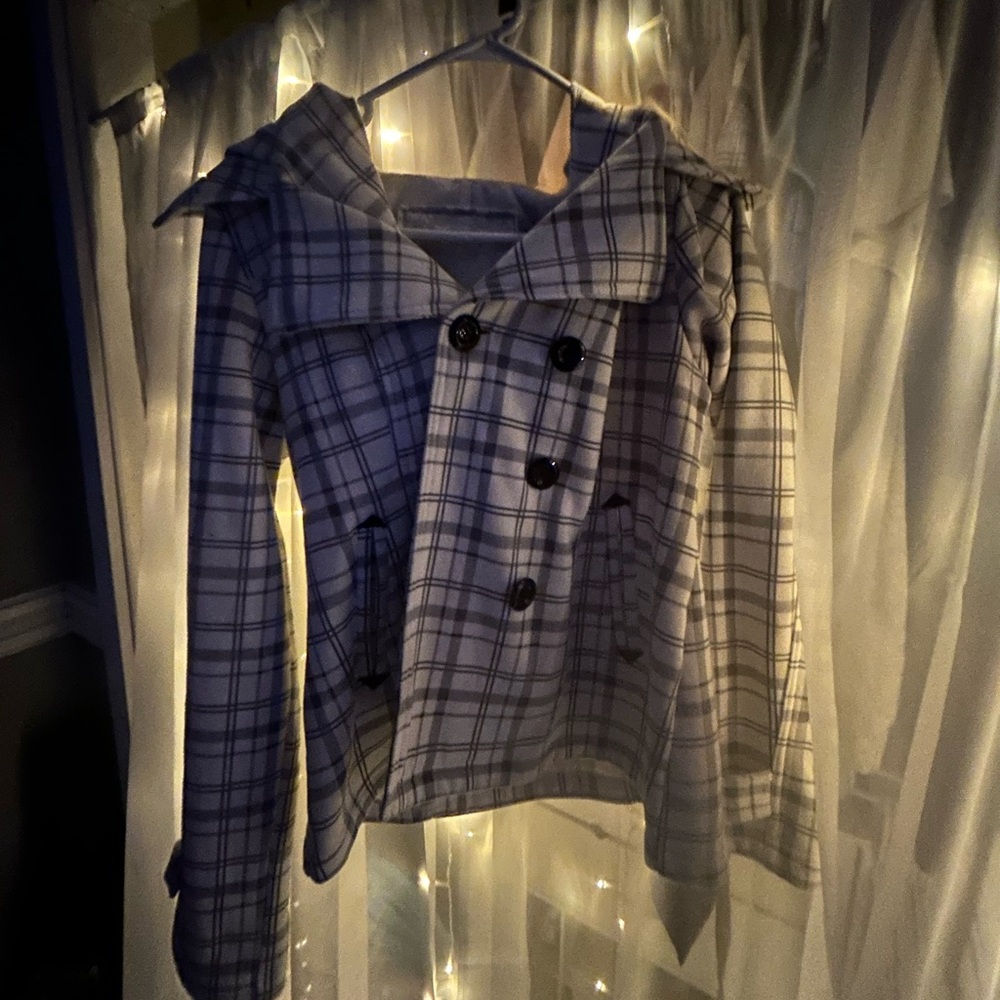 Sebby brand button up coat warn once. Great condition!!